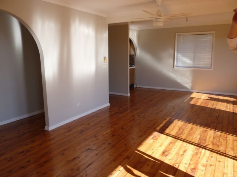 39 Dalley Street, Bonnells Bay NSW 2264