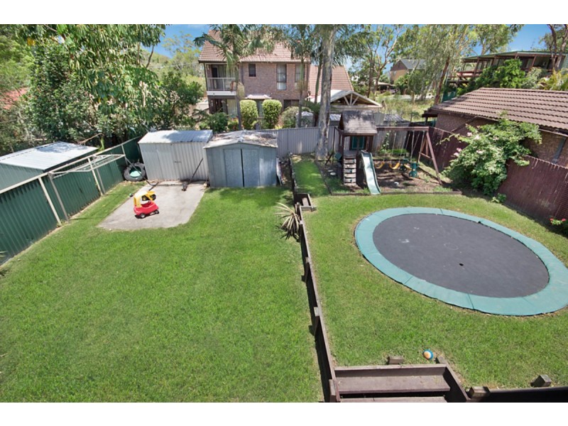 9 Barclay Avenue, Mannering Park NSW 2259