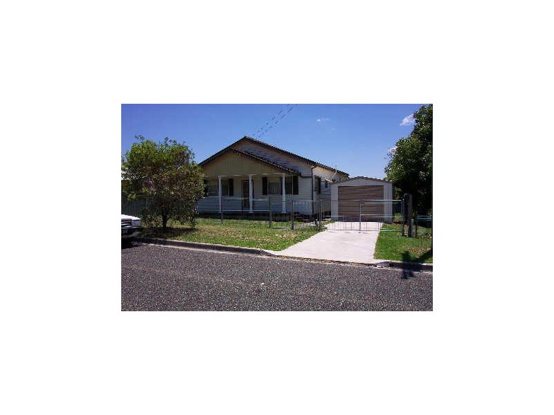 71 Yambo Street, Morisset NSW 2264