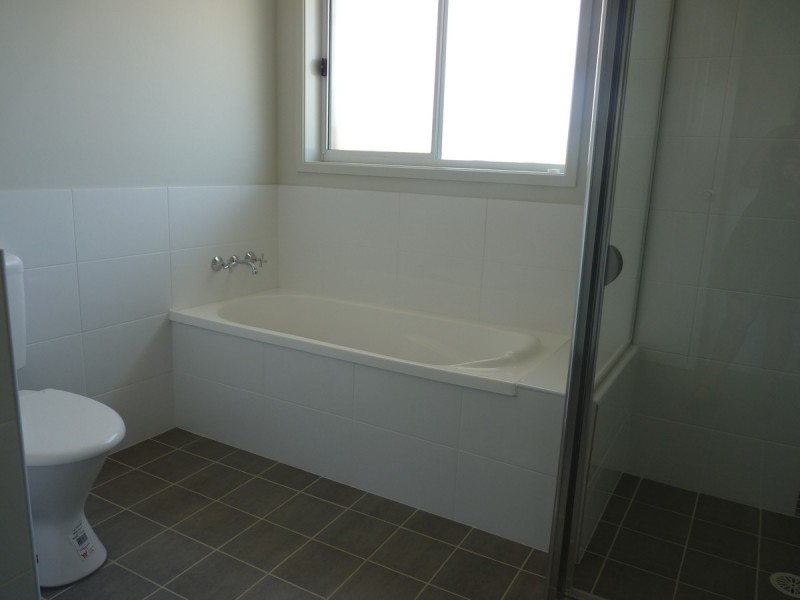 6 Kokoda Road, Morisset NSW 2264