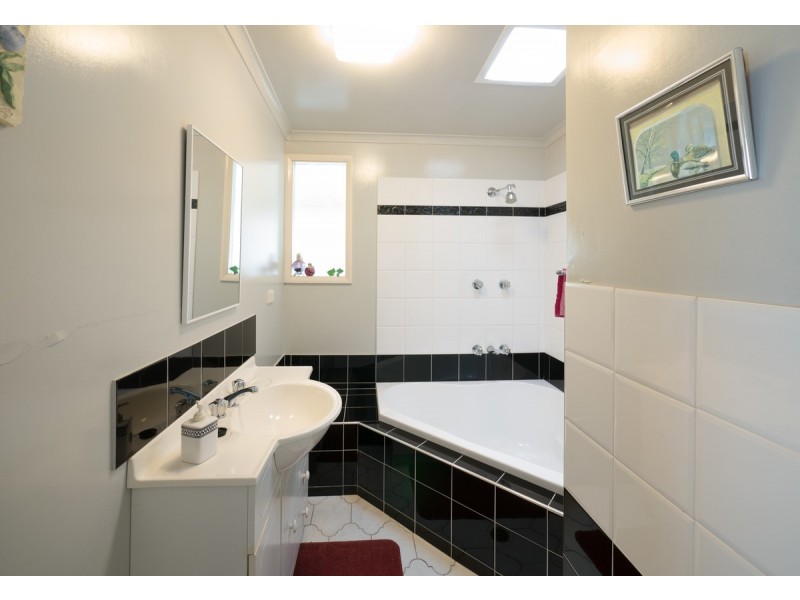 106 Wyee Road, Wyee NSW 2259