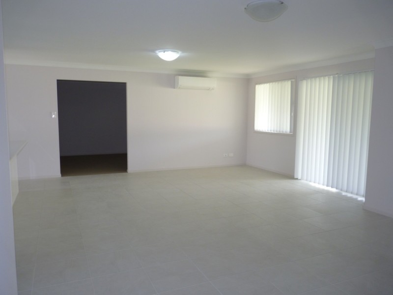 11 Aspen Grove, Morisset NSW 2264