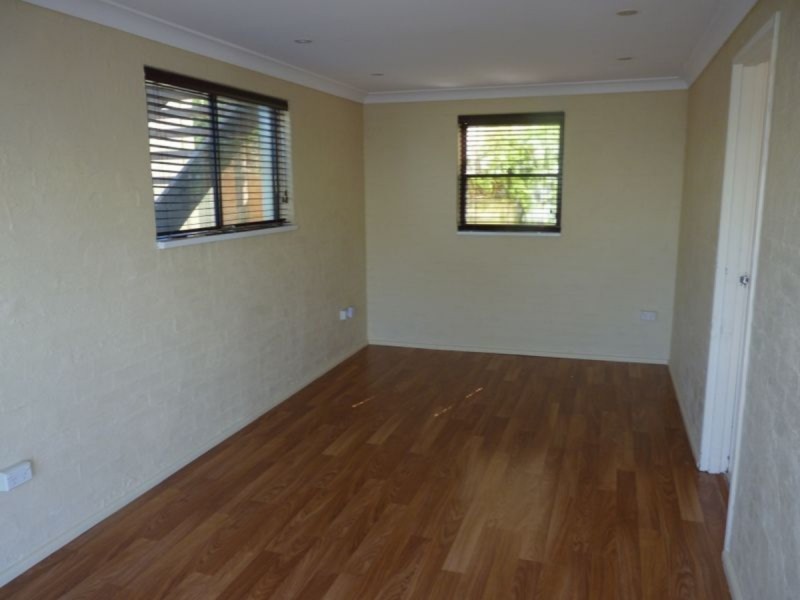 4B Hillcrest Road, Mirrabooka NSW 2264