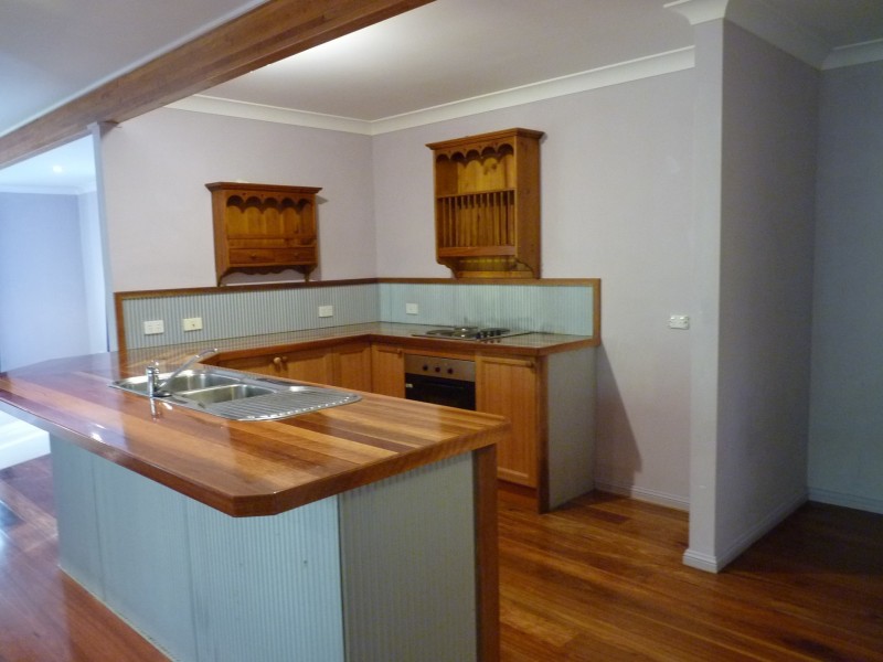 42 Sylvester Road, Cooranbong NSW 2265