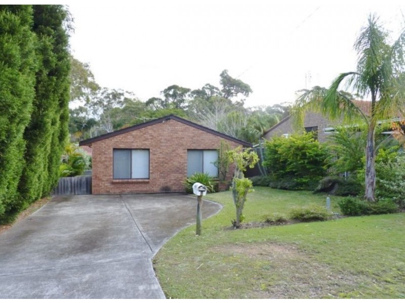 6 Baldwin Boulevarde, Windermere Park NSW 2264