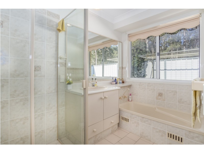 8 Pambula Close, Bonnells Bay NSW 2264