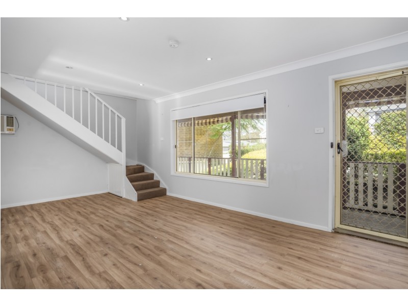 11 Hillcrest Road, Mirrabooka NSW 2264