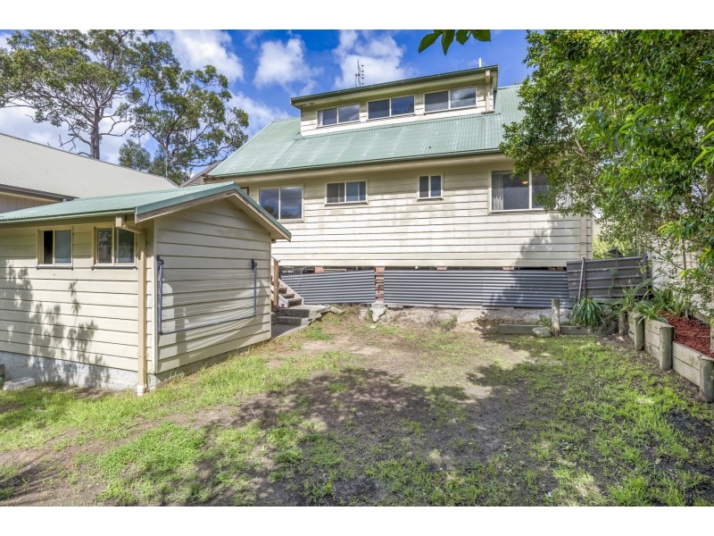 11 Hillcrest Road, Mirrabooka NSW 2264