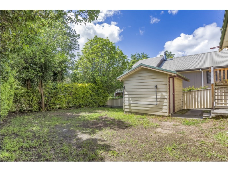 11 Hillcrest Road, Mirrabooka NSW 2264