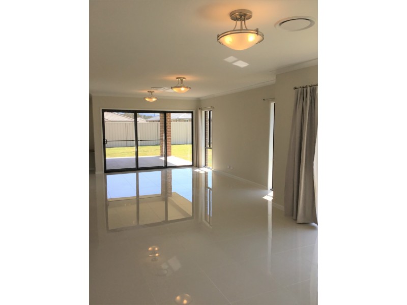 116 Awaba Street, Morisset NSW 2264