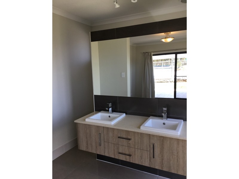 116 Awaba Street, Morisset NSW 2264