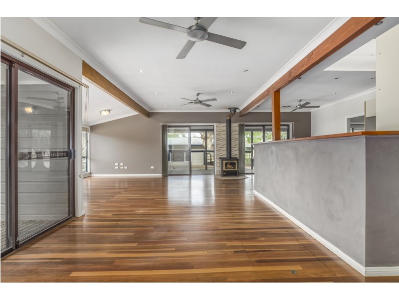 185 Freemans Drive, Morisset NSW 2264