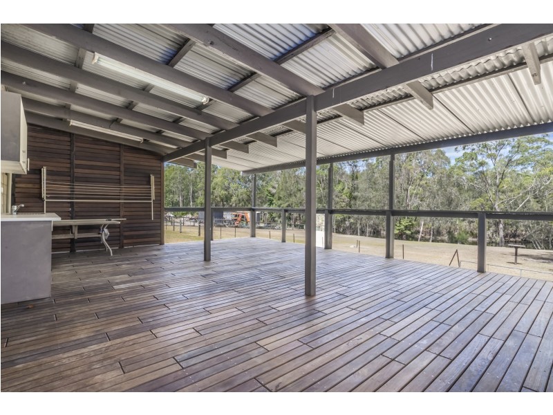 185 Freemans Drive, Morisset NSW 2264