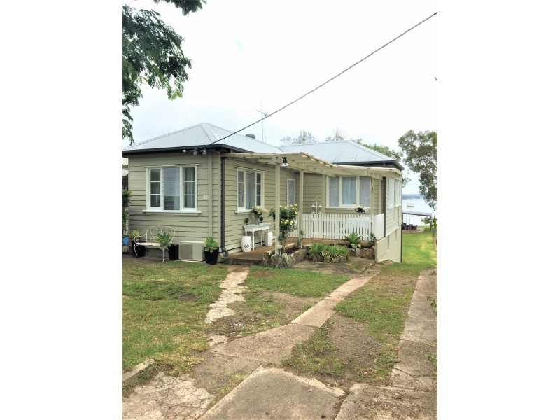 89 Grand Parade, Bonnells Bay NSW 2264