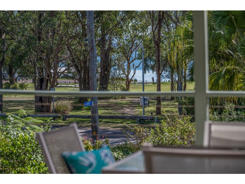 84 Grand Parade, Bonnells Bay NSW 2264