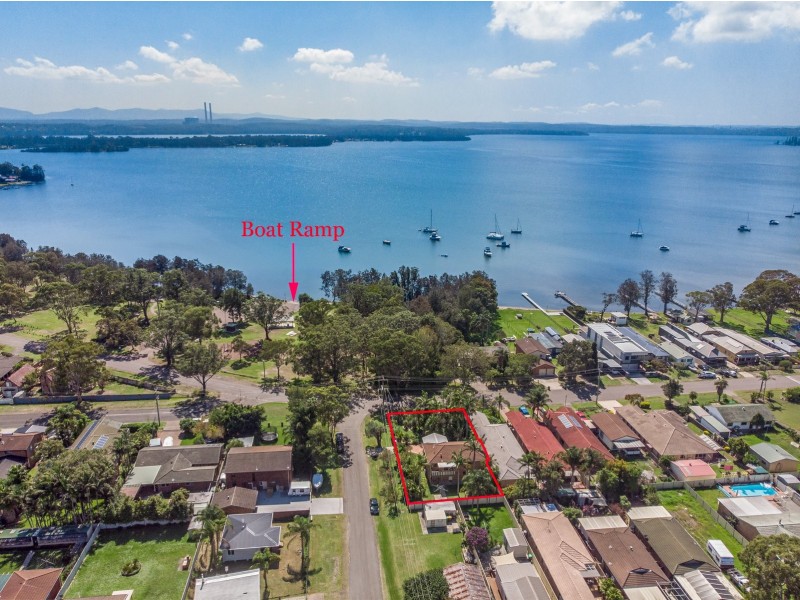 84 Grand Parade, Bonnells Bay NSW 2264