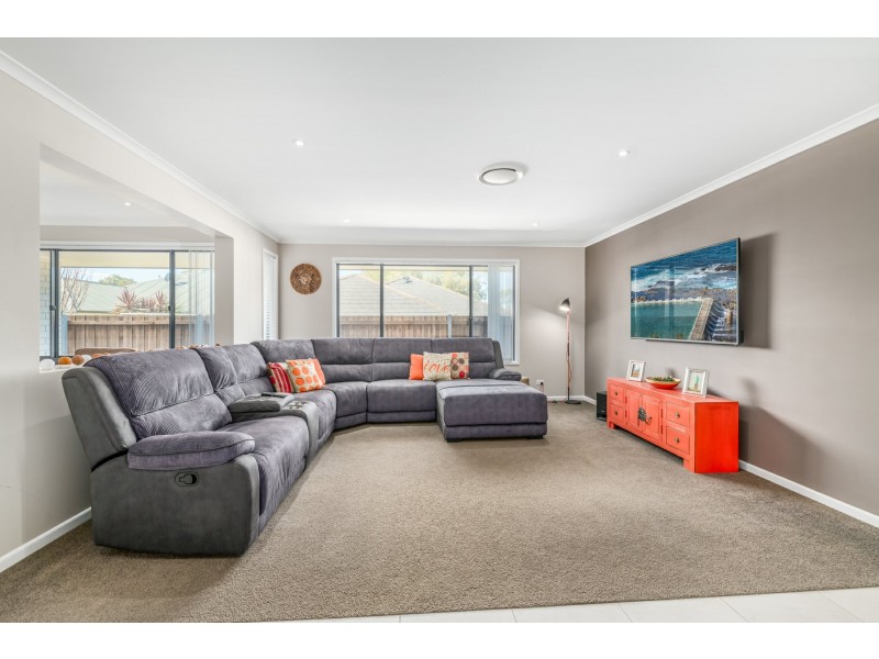 4 Splitters Row, Cooranbong NSW 2265