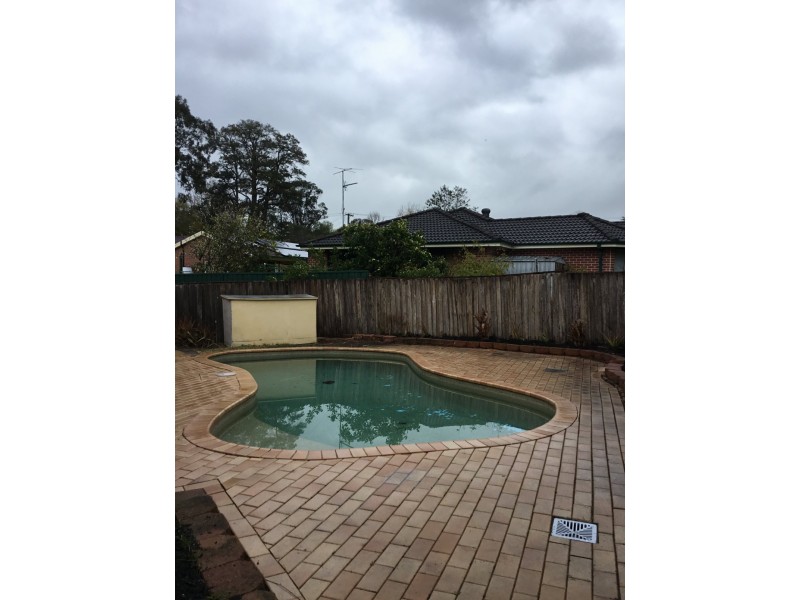 4 Rousseau Place, Cooranbong NSW 2265