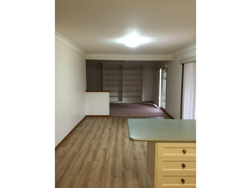 4 Rousseau Place, Cooranbong NSW 2265