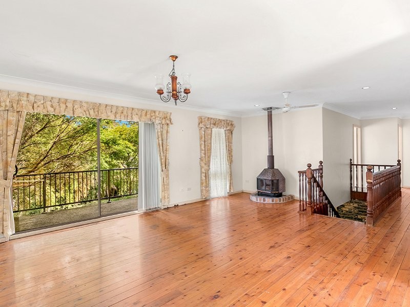 13 Rhodes Parade, Windermere Park NSW 2264