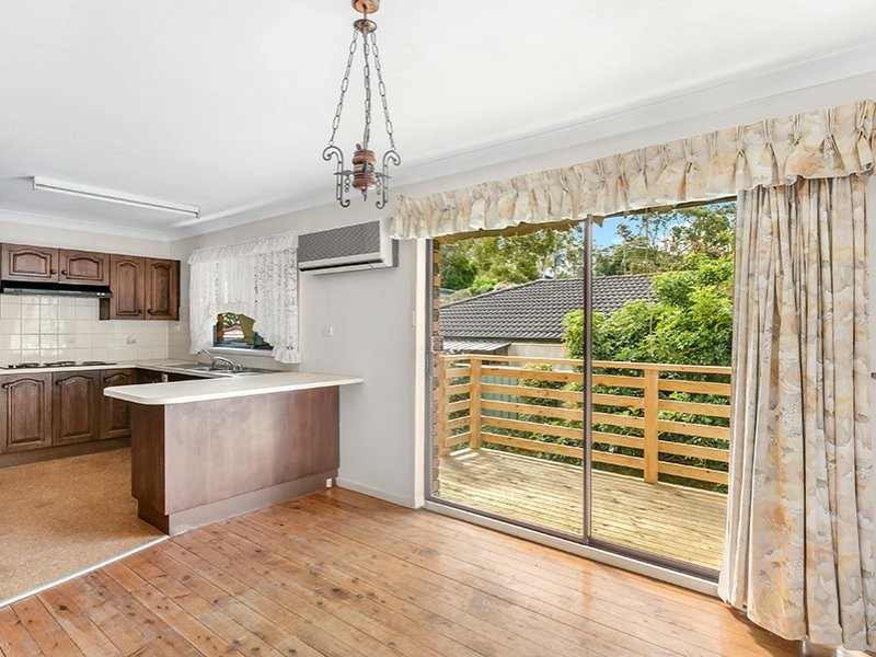 13 Rhodes Parade, Windermere Park NSW 2264