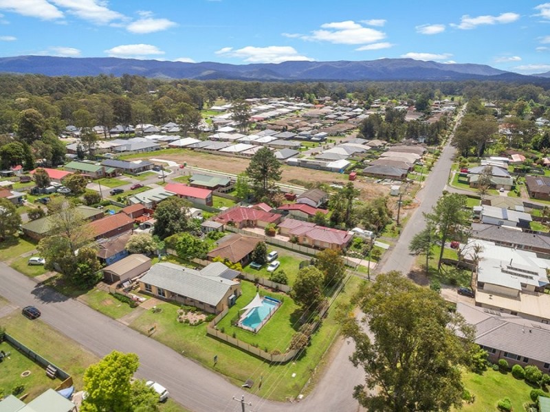 1 Dora Street, Cooranbong NSW 2265