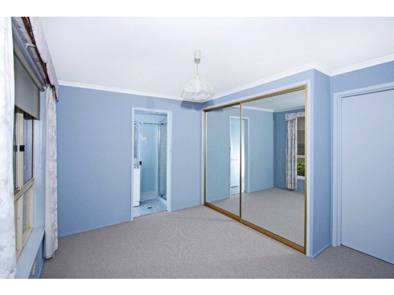 12 Rhodes Parade, Windermere Park NSW 2264