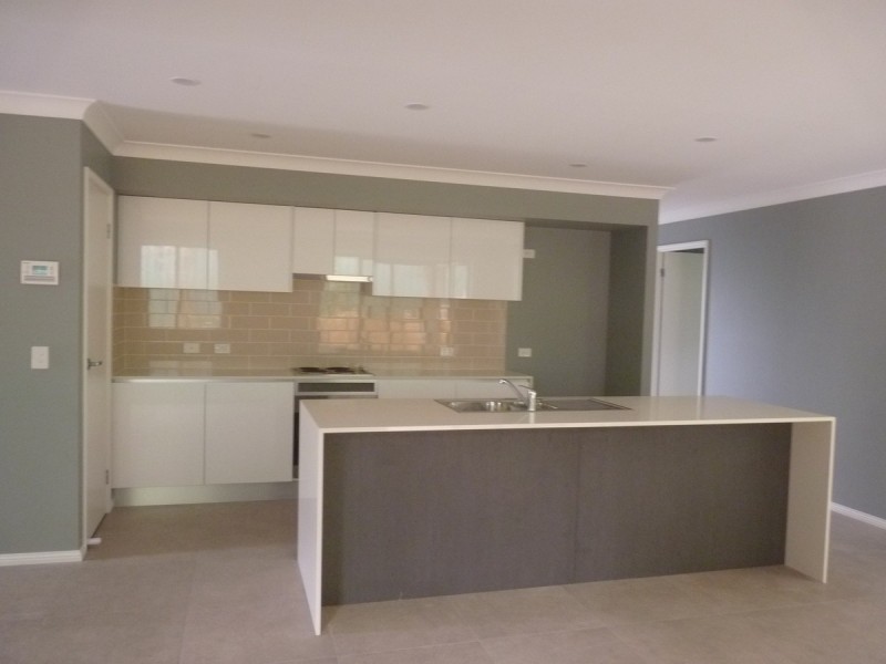 1A Fassifern Street, Morisset NSW 2264