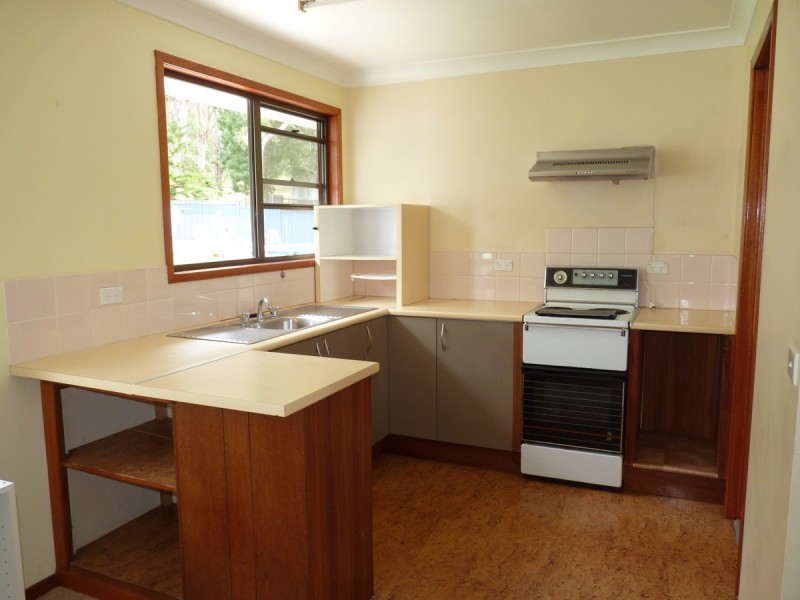 8 Maitland Street, Sunshine NSW 2264