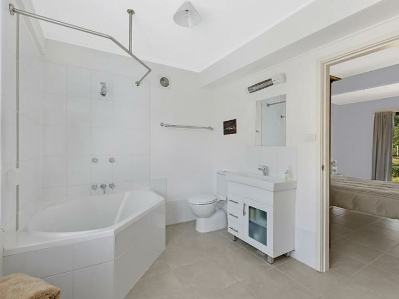 405 Freemans Drive, Cooranbong NSW 2265