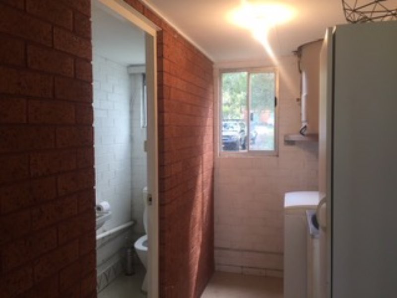 4 Rhodes Parade, Windermere Park NSW 2264