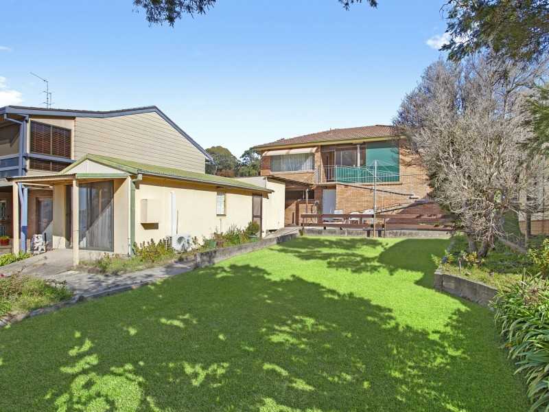 2 Norman Aveune, Sunshine NSW 2264
