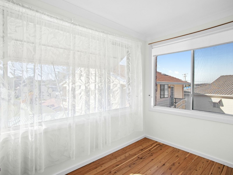 2 Norman Aveune, Sunshine NSW 2264