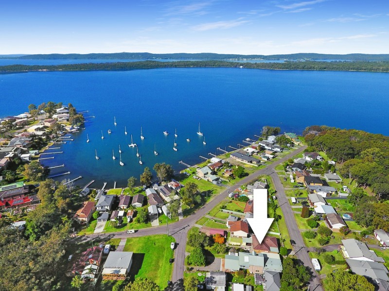 2 Norman Aveune, Sunshine NSW 2264