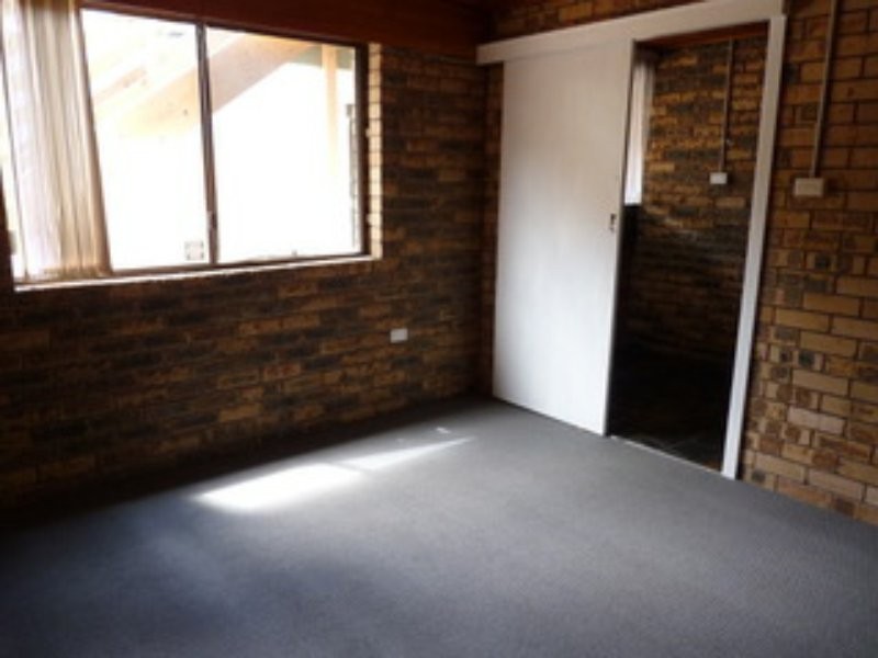 13 Rhodes Pde, Windermere Park NSW 2264