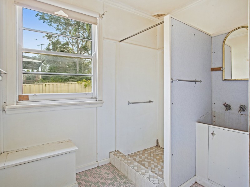 8 Kallaroo Road, Brightwaters NSW 2264