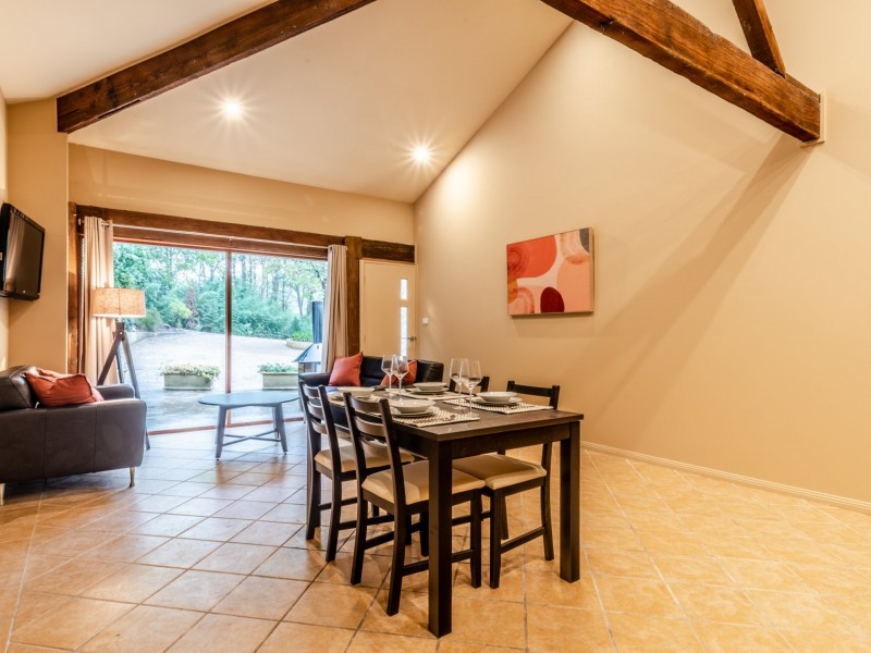 Glasshouse 2/79 Kings Road, Cooranbong NSW 2265