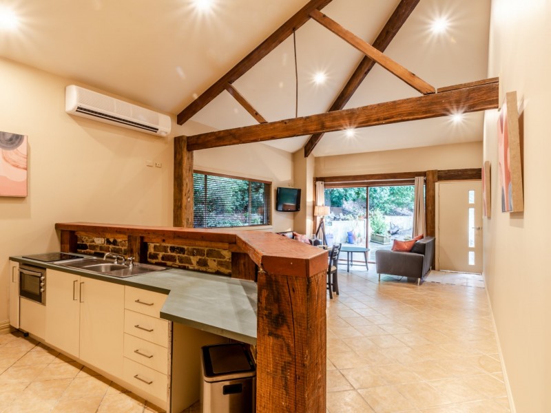 Glasshouse 2/79 Kings Road, Cooranbong NSW 2265