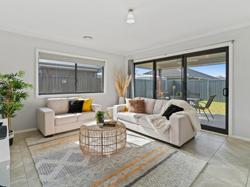 54 Sorrento Way, Hamlyn Terrace NSW 2259