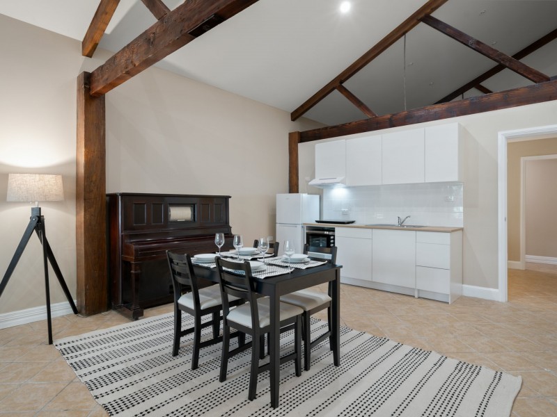 Glasshouse 1/79 Kings Road, Cooranbong NSW 2265