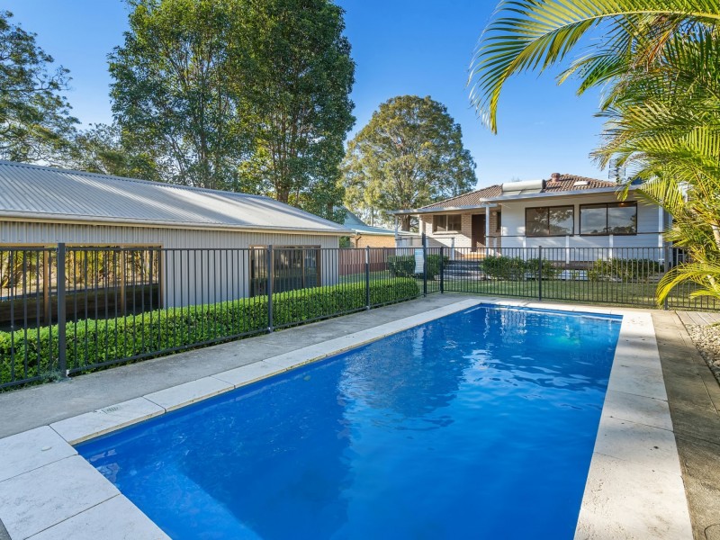 74 Campbell Parade, Mannering Park NSW 2259