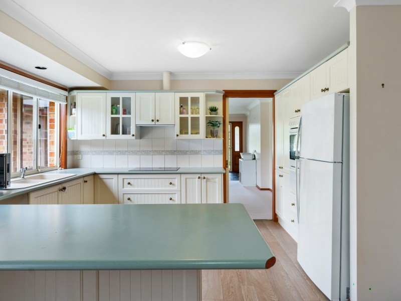 4 Rousseau Place, Cooranbong NSW 2265