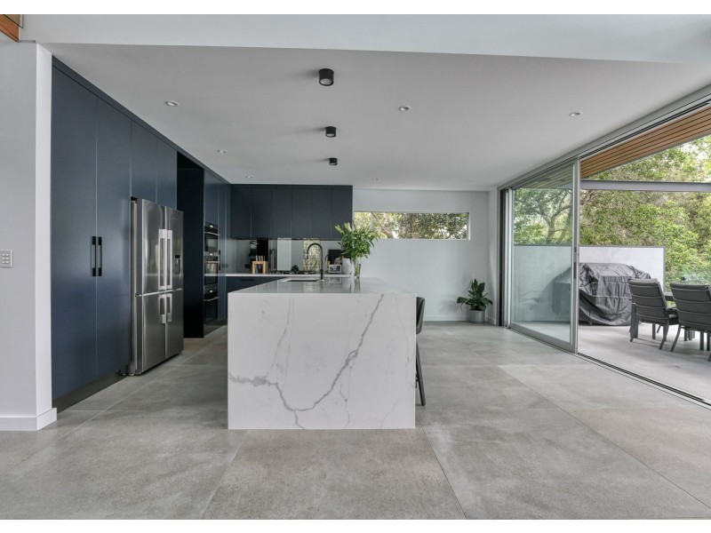 63 Vales Road, Mannering Park NSW 2259