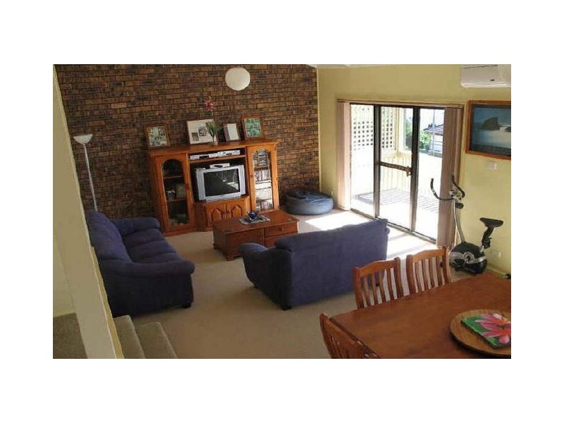 26 Sunshine Pde, Sunshine NSW 2264