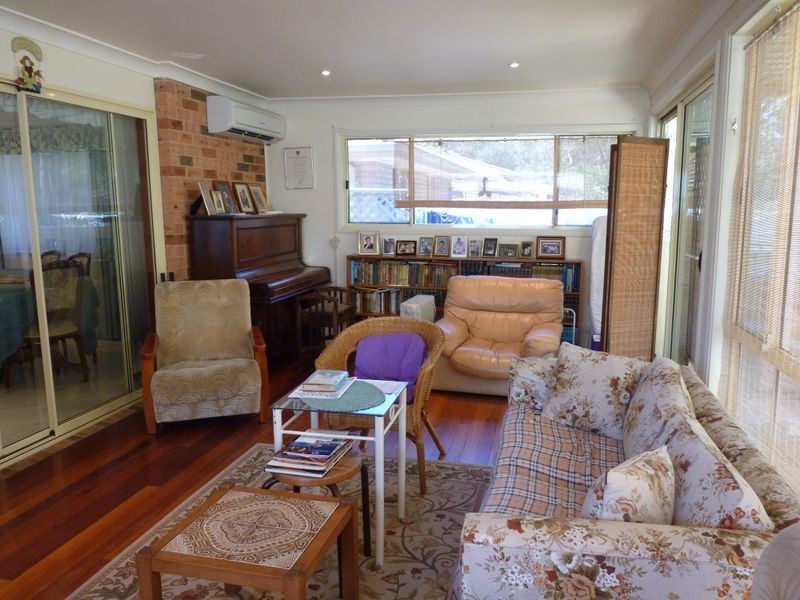 9 Hervey Street, Windermere Park NSW 2264