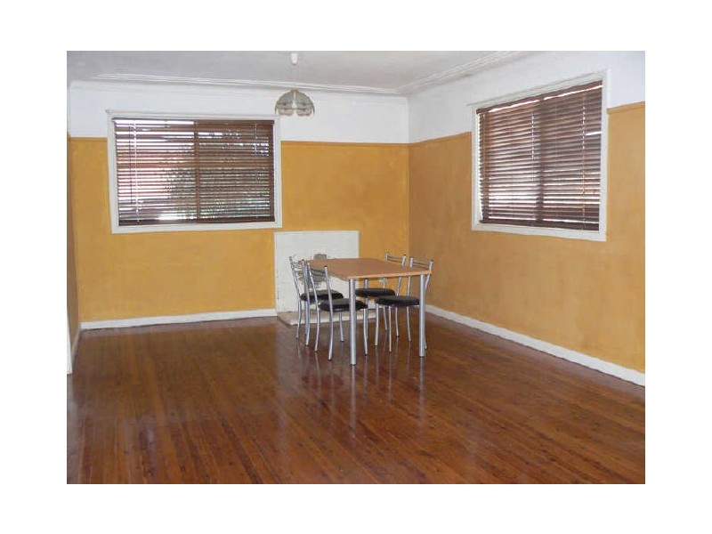 6 Cheryl Street, Mannering Park NSW 2259