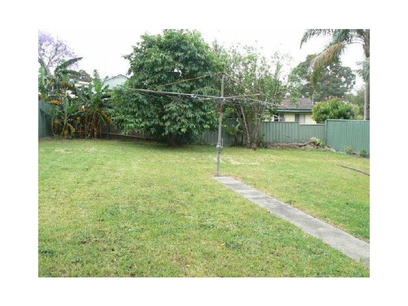 6 Cheryl Street, Mannering Park NSW 2259