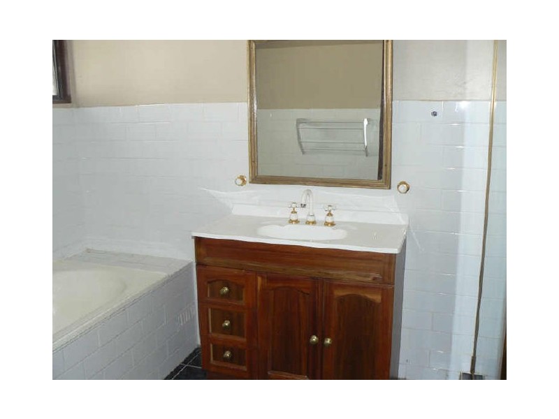 143 Sunshine Parade, Sunshine NSW 2264