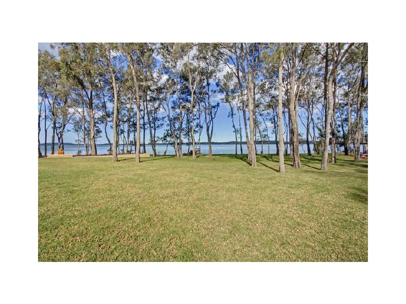 90 Stingaree Point Drive, Dora Creek NSW 2264