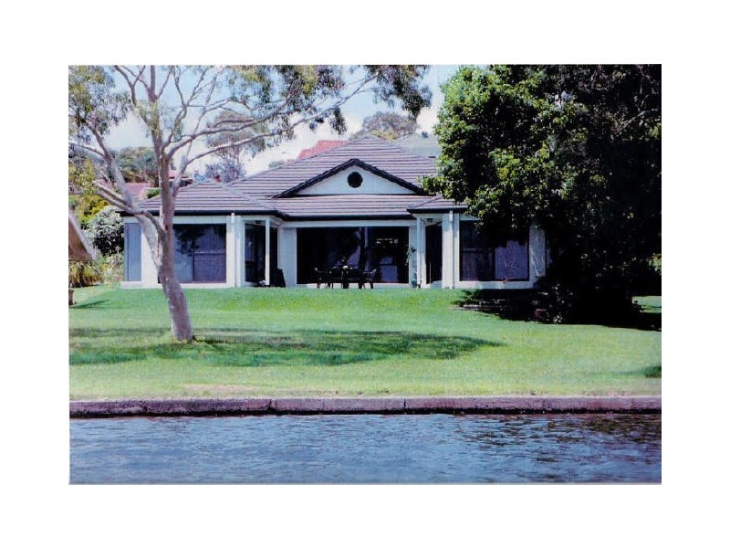 211 Grand Parade, Bonnells Bay NSW 2264